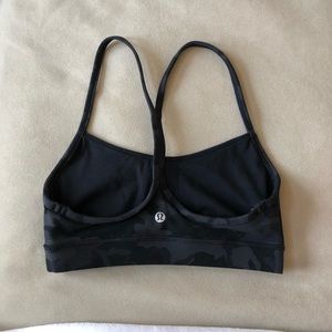 Lululemon sports bra (flow y bra)